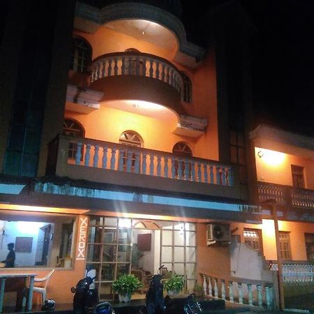 Palm Grove Hotel Cavelossim Kültér fotó