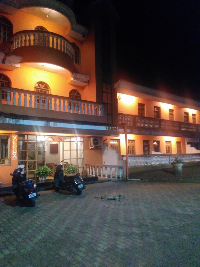 Palm Grove Hotel Cavelossim Kültér fotó