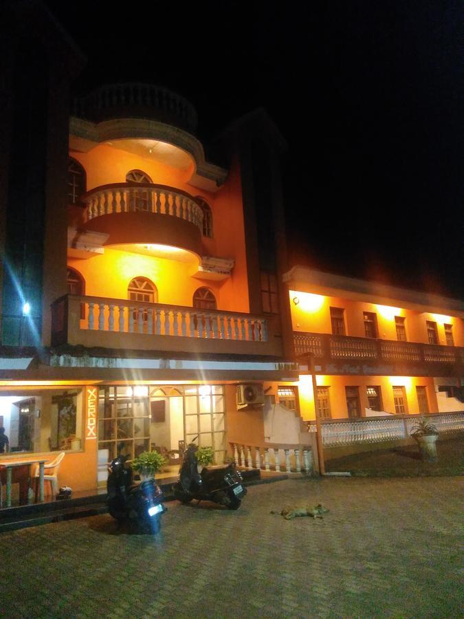 Palm Grove Hotel Cavelossim Kültér fotó